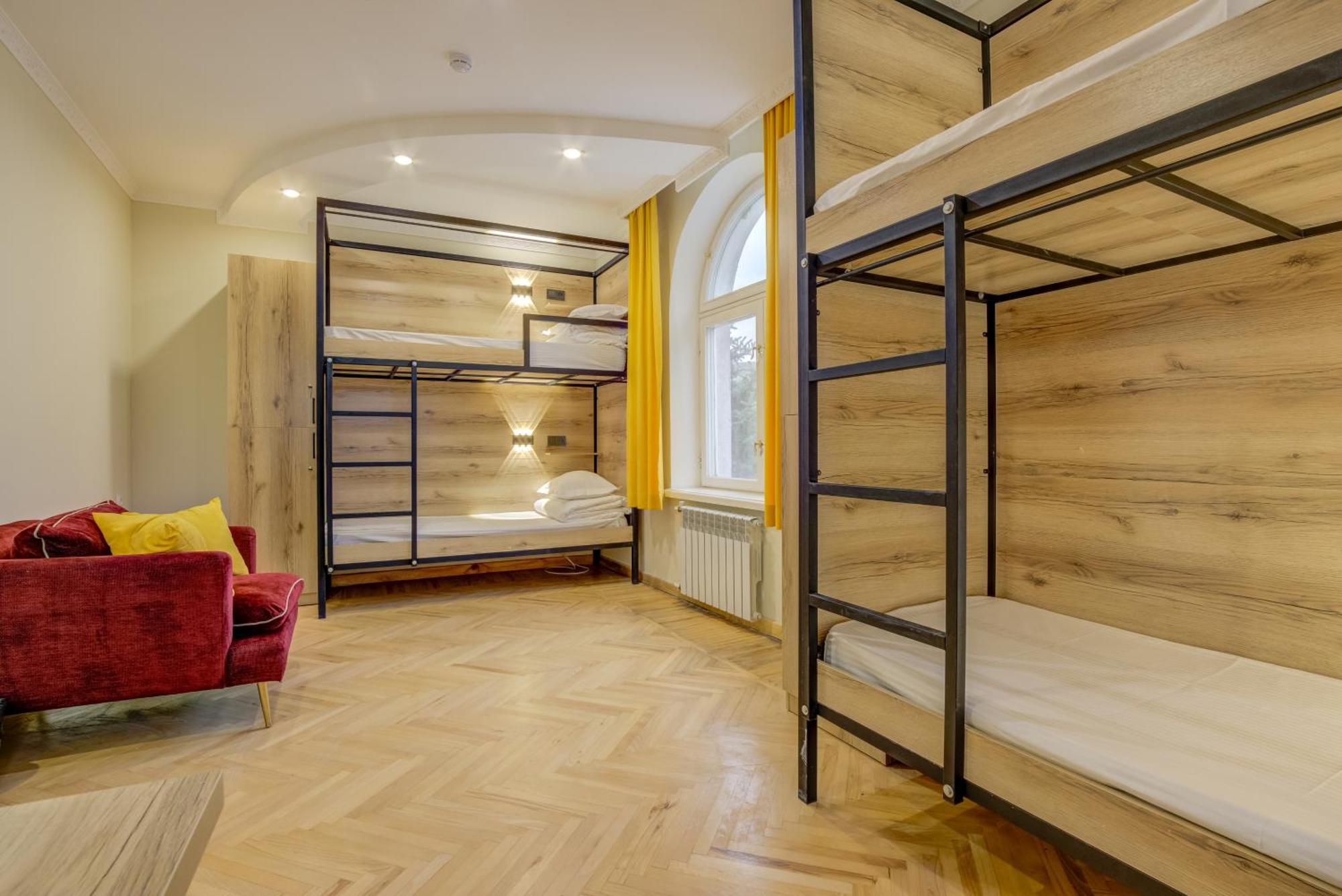 People Guest House Bishkek Luaran gambar