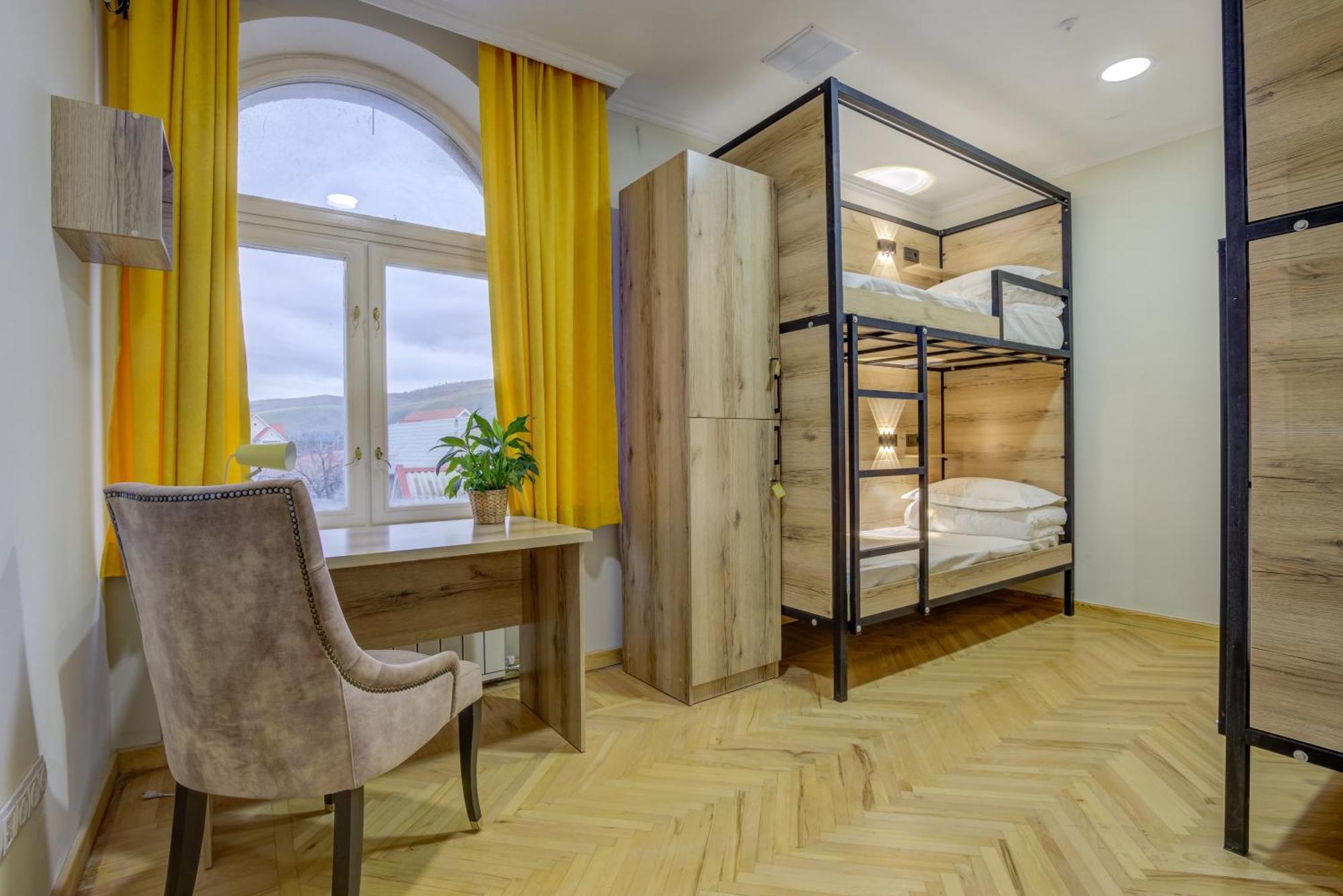 People Guest House Bishkek Luaran gambar