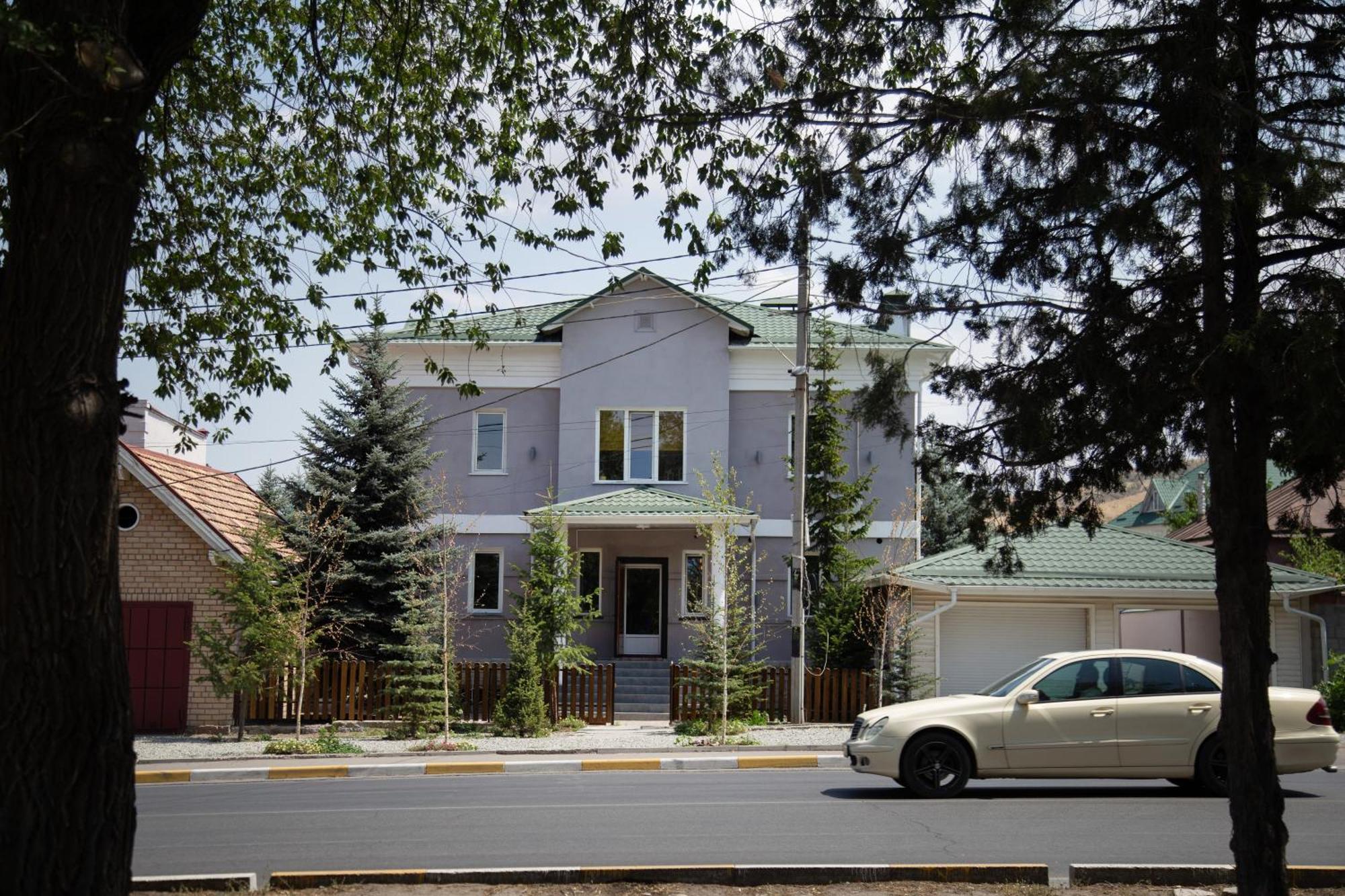People Guest House Bishkek Luaran gambar