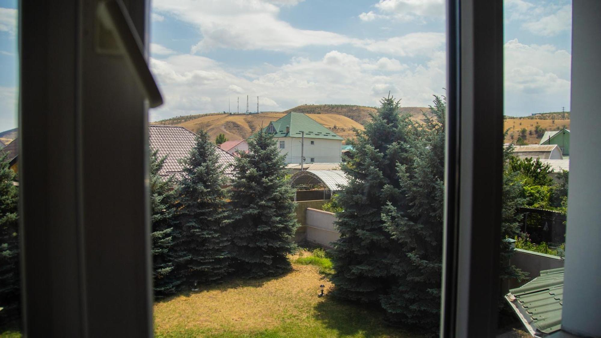 People Guest House Bishkek Luaran gambar