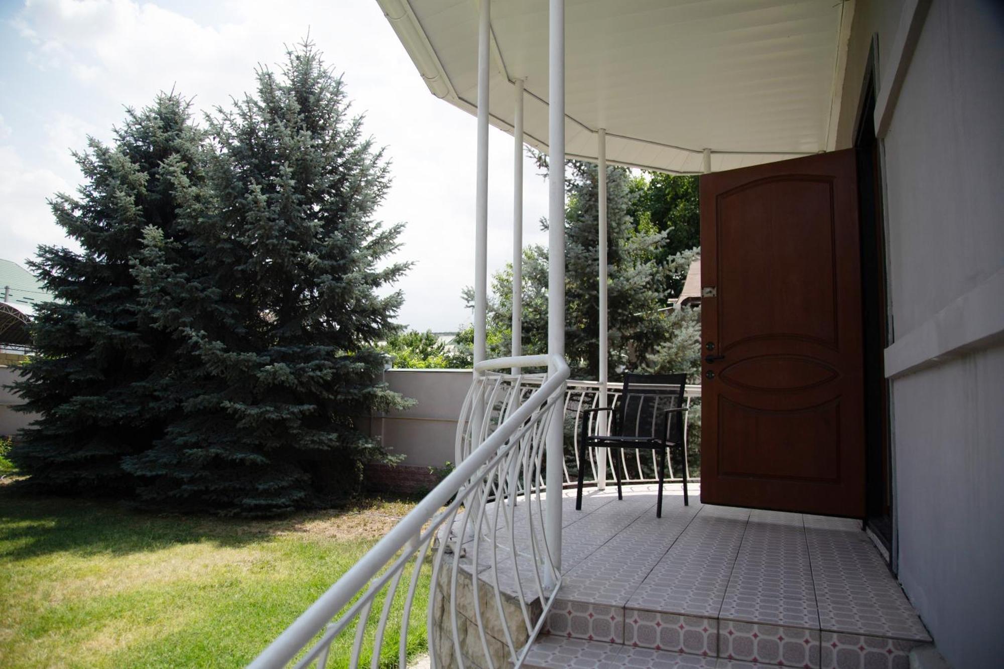 People Guest House Bishkek Luaran gambar