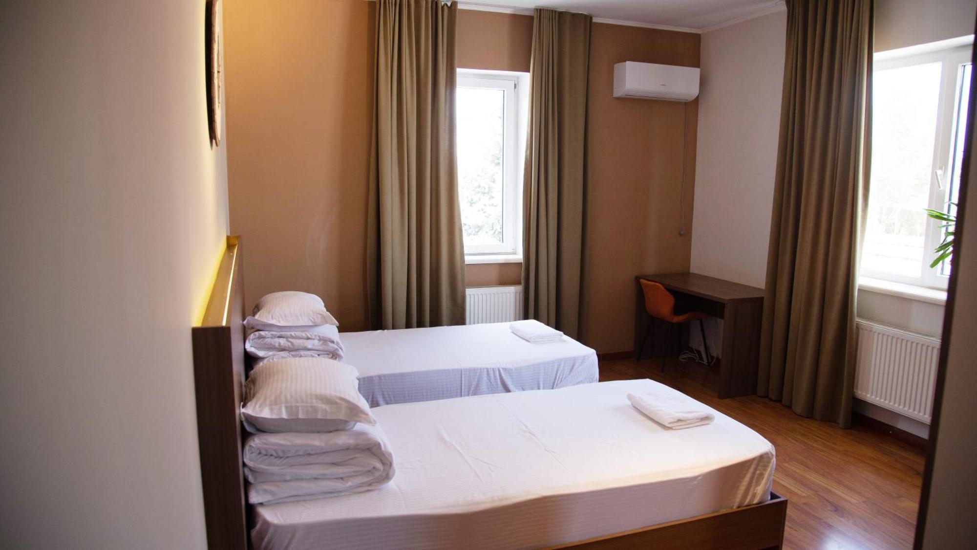People Guest House Bishkek Luaran gambar