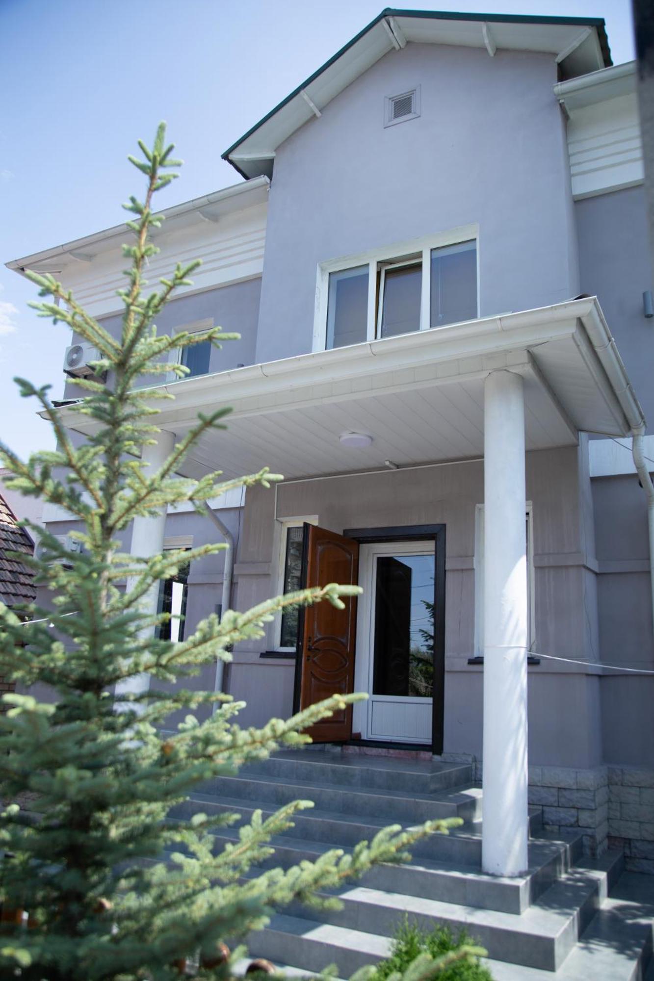 People Guest House Bishkek Luaran gambar