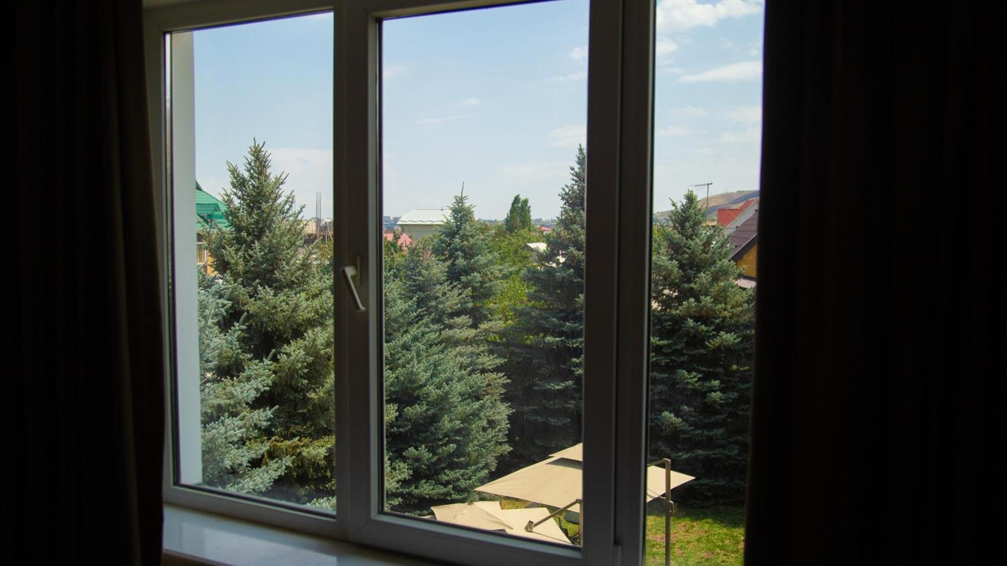 People Guest House Bishkek Luaran gambar