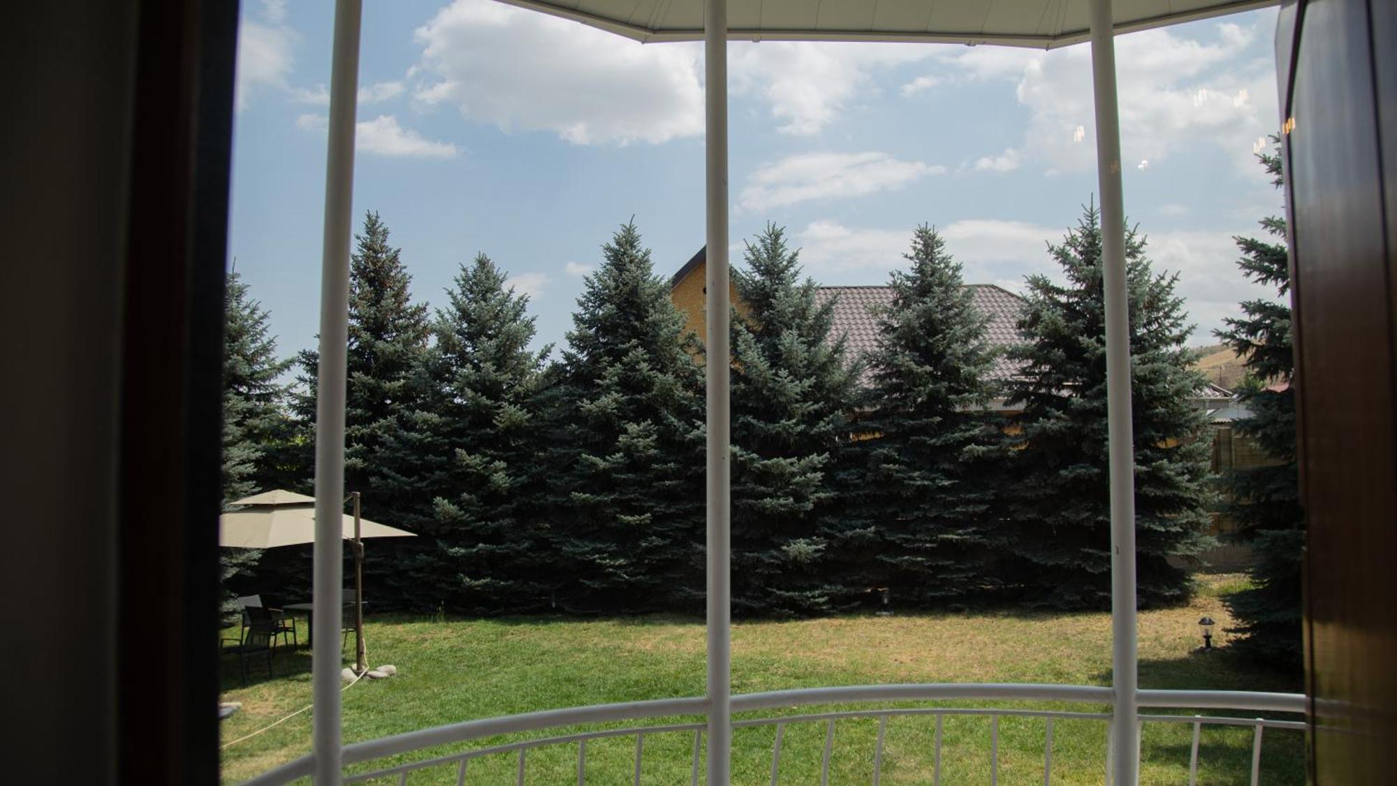 People Guest House Bishkek Luaran gambar