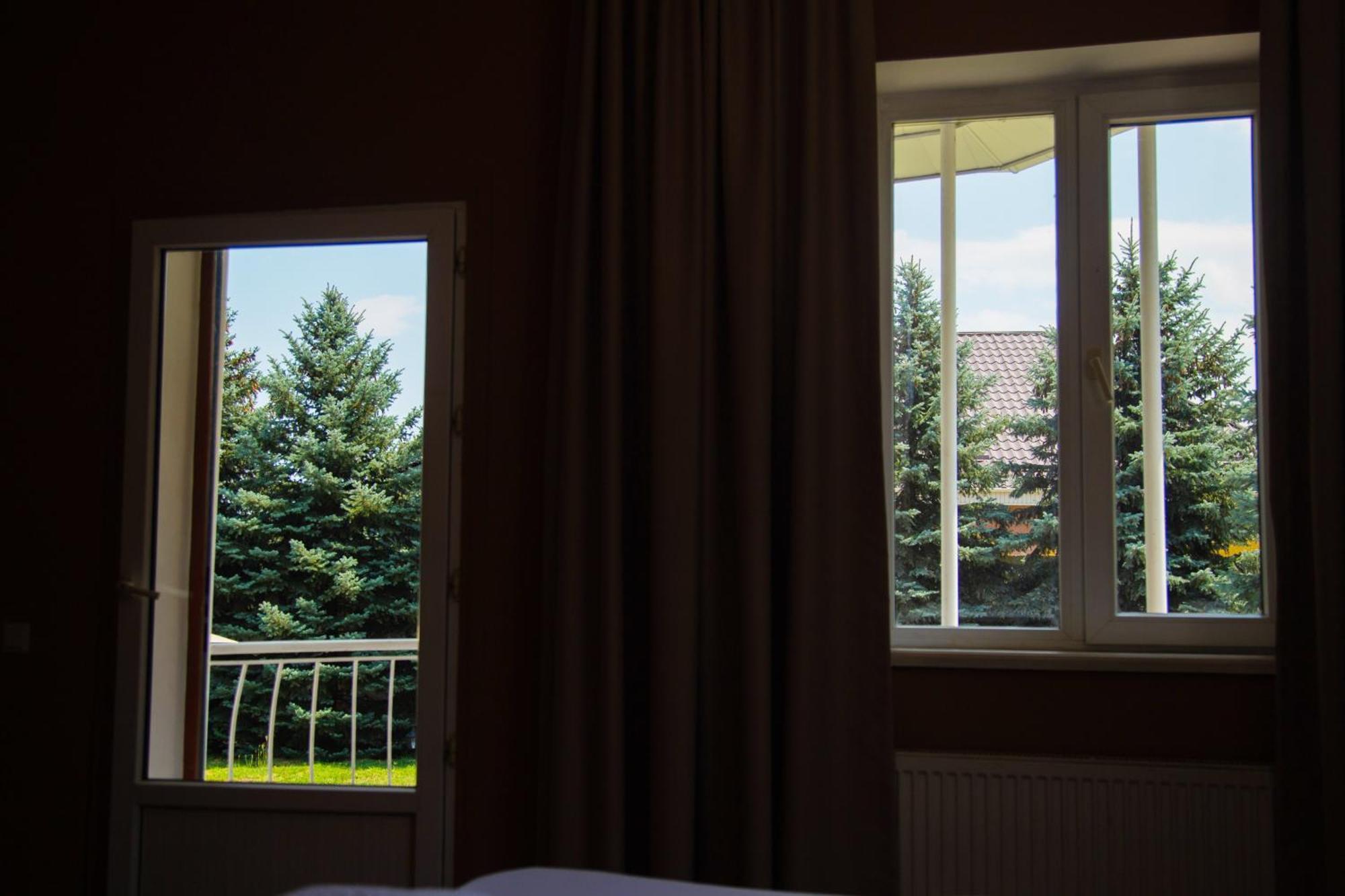 People Guest House Bishkek Luaran gambar